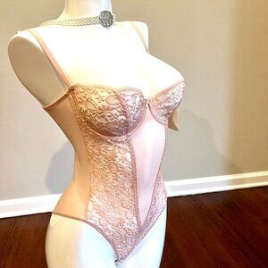 NWT Sexy Vintage Lace all in one Pink Teddy Bodysuit with Hook Closures